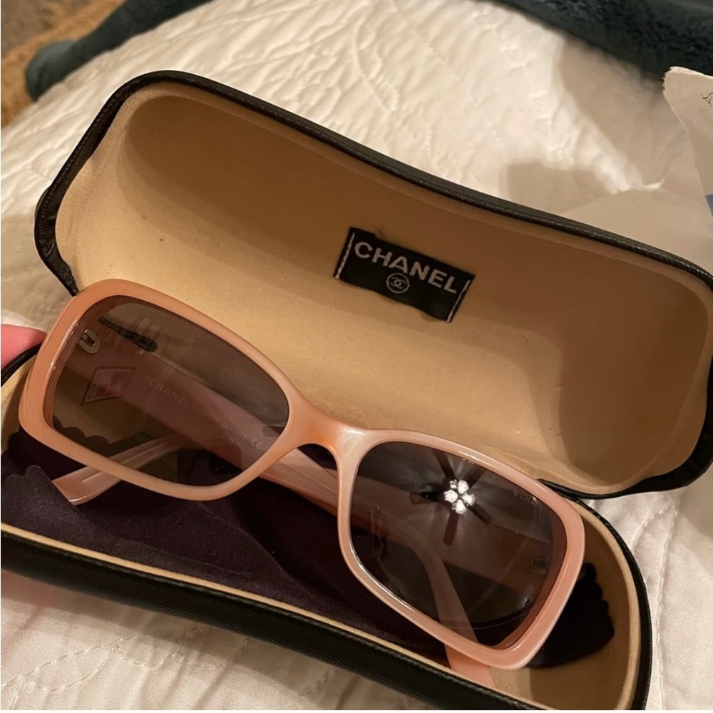 Vintage CHANEL Sunglasses